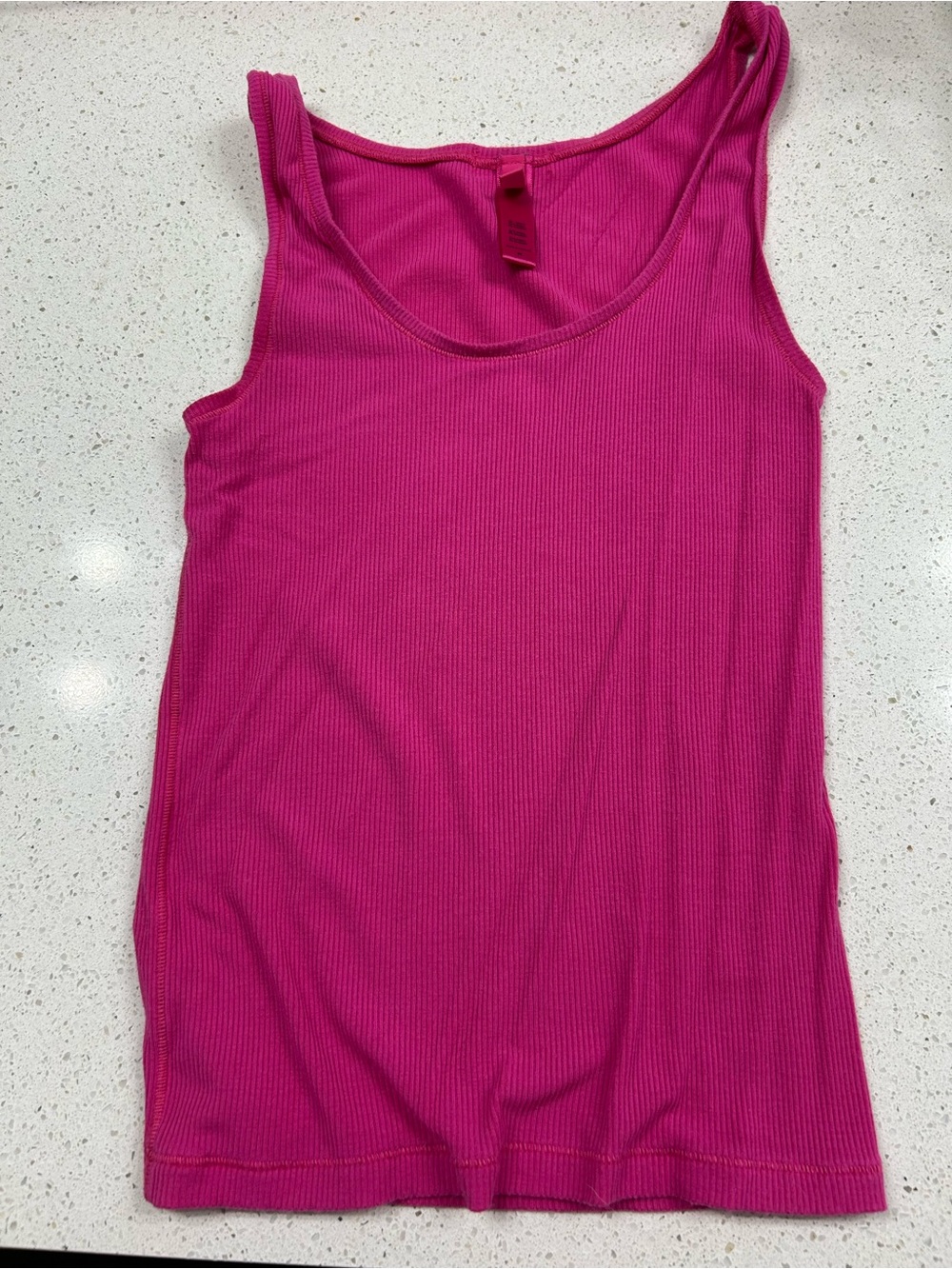 Skims Women's Fuchsia Ribbed Tank Top - Sleeveless Scoop Neck